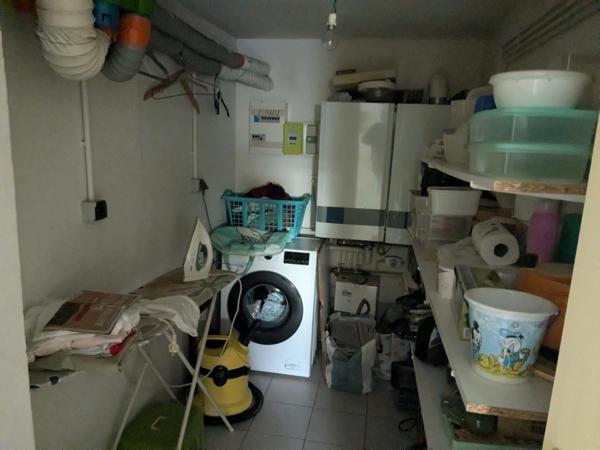 GUEMENE SUR SCORFF IMMEUBLE DE RAPPORT COMPOSE DE 2 LOGEMENTS T3 ET T5 JARDIN DE 800M² ENVIRON