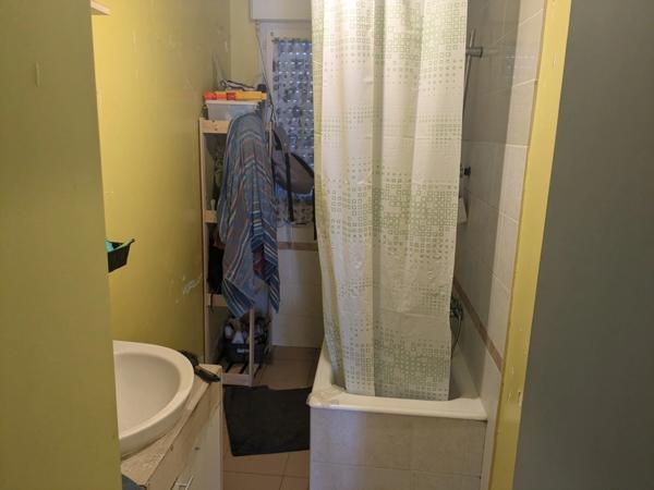 GUEMENE SUR SCORFF IMMEUBLE DE RAPPORT COMPOSE DE 2 LOGEMENTS T3 ET T5 JARDIN DE 800M² ENVIRON