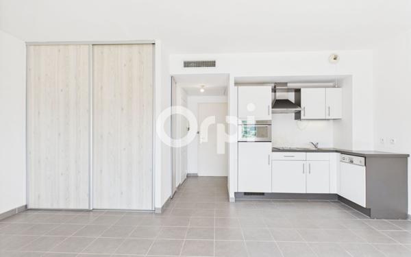 Appartement à vendre    1 pièce • 34,28 m2 Mandelieu-la-Napoule