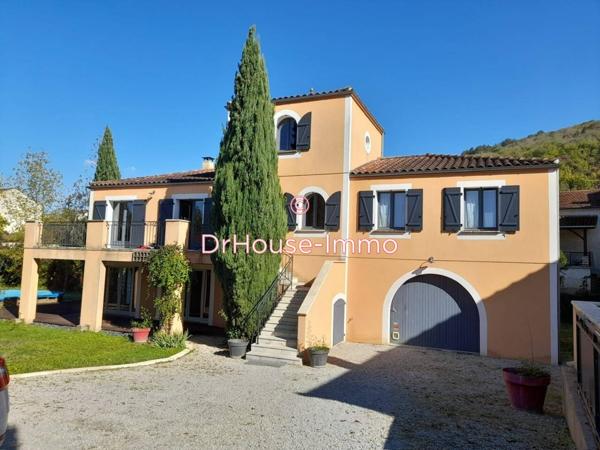 Maison à vendre 6 pièces de 208 m²