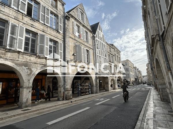 Location Appartement 5 pièces 123.26 m² - 4 RUE CHAUDRIER La Rochelle 17000
