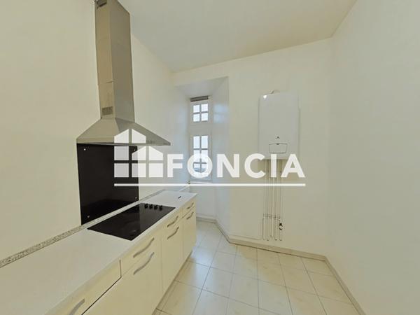 Location Appartement 5 pièces 123.26 m² - 4 RUE CHAUDRIER La Rochelle 17000