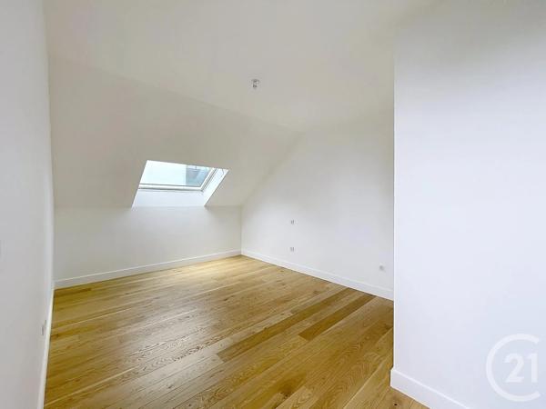 Appartement F5 à vendre  6 pièces - 132 m 2   CHARTRES  - 28