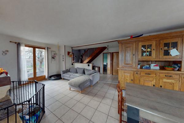 Maison à vendre à Châteauneuf-sur-Loire - 4 pièces - Garage - Potentiel