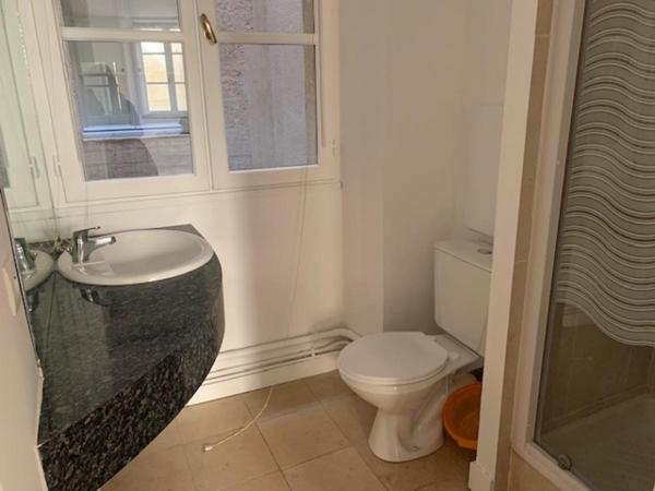 Studio - 23,96 m² - 1 pièce