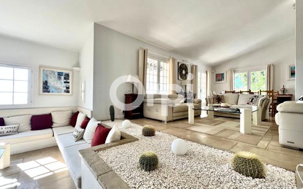 Maison à vendre    5 pièces •  Mandelieu-la-Napoule