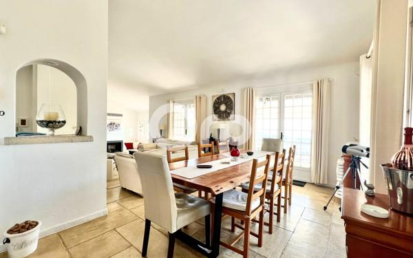 Maison à vendre    5 pièces •  Mandelieu-la-Napoule