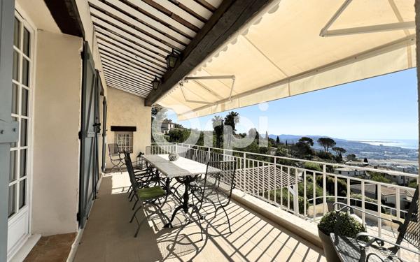 Maison à vendre    5 pièces •  Mandelieu-la-Napoule