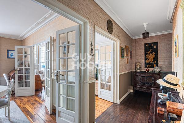 GRAND 3 PIÈCES de 67m2 - CHARME DE L'ANCIEN