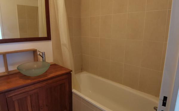 Appartement à louer    2 pièces • 44 m2 Pessac