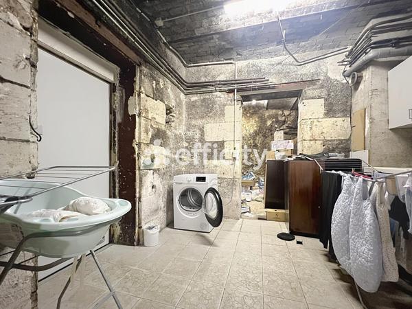 Maison
         5 pièces
        - 123 m² 250 000 € *