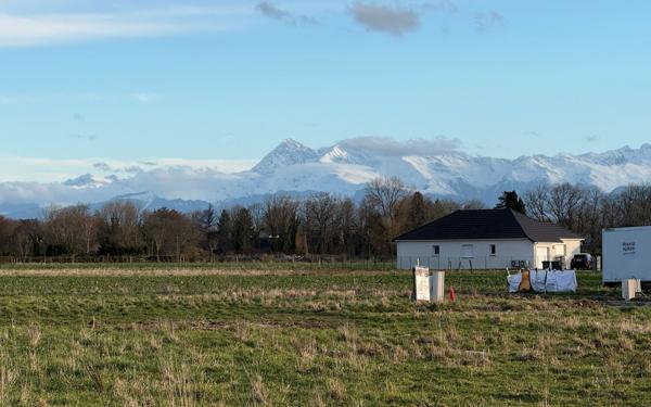 Terrain à vendre    Espoey