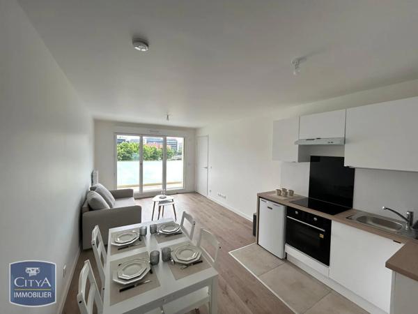 Appartement à louer 2 pièces 39.6m² Rueil-Malmaison (92500)