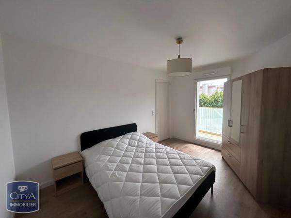 Appartement à louer 2 pièces 39.6m² Rueil-Malmaison (92500)