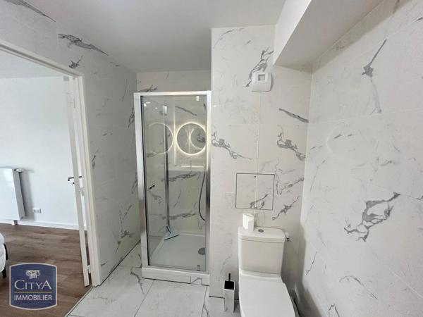 Appartement à louer 2 pièces 39.6m² Rueil-Malmaison (92500)