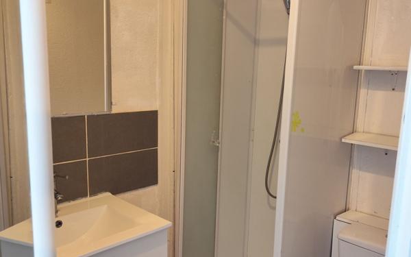 Appartement à louer    1 pièce • 35 m2 Landivisiau