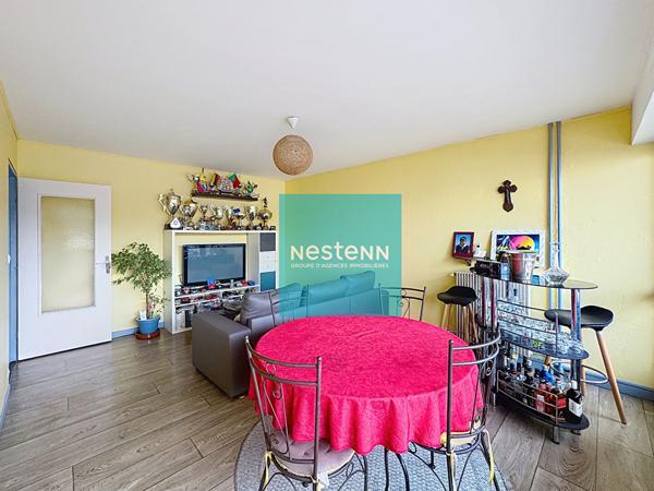 Appartement Franconville 3 pièces - Balcon, loggia - Cave et place de parking.