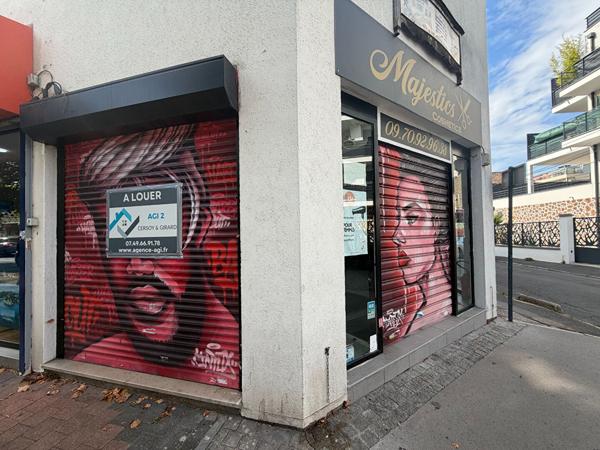 Local commercial à louer à Chelles - Réf 182