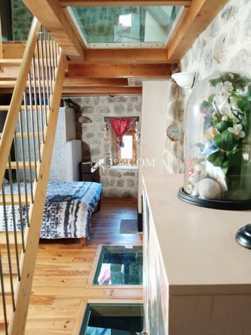 Mas 11 pièce(s) 6 chambre(s) 266 m²