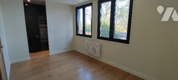 Maison rénovée de 100m² avec jardin SUD à TREPIED