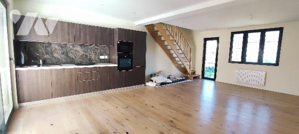 Maison rénovée de 100m² avec jardin SUD à TREPIED
