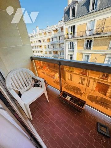 BOIS COLOMBES - QUARTIER GARE - 3 PIECES. DERNIER ETAGE. BALCON.