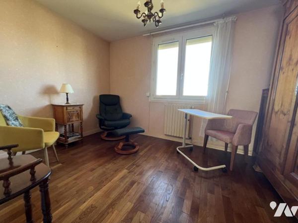 MAISON D'HABITATON A VENDRE