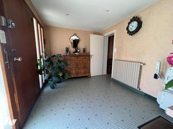 MAISON D'HABITATON A VENDRE