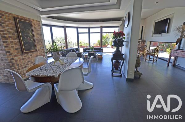 Maison à vendre 8 pièces 262 m² Mandelieu-la-Napoule