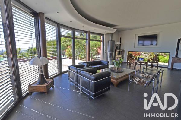 Maison à vendre 8 pièces 262 m² Mandelieu-la-Napoule