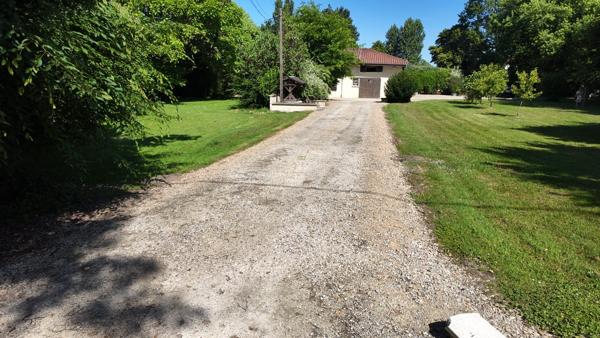 lONGERE ET TERRAIN CONSTRUCTIBLE
