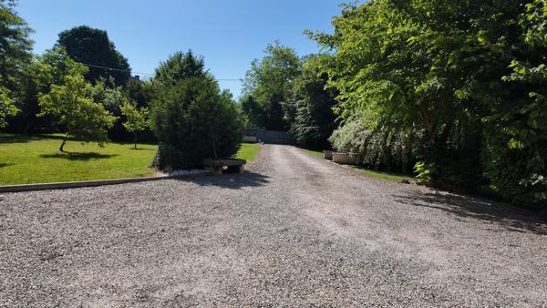 lONGERE ET TERRAIN CONSTRUCTIBLE