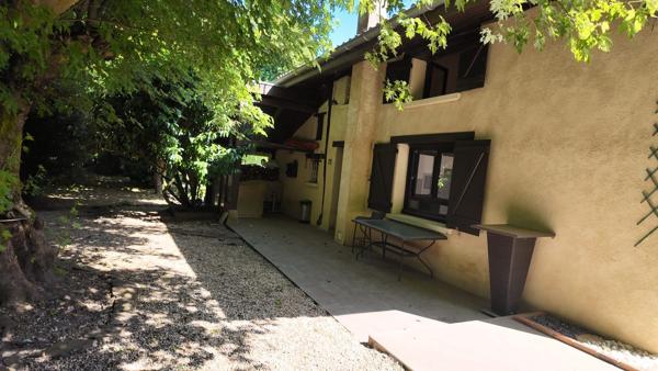 lONGERE ET TERRAIN CONSTRUCTIBLE