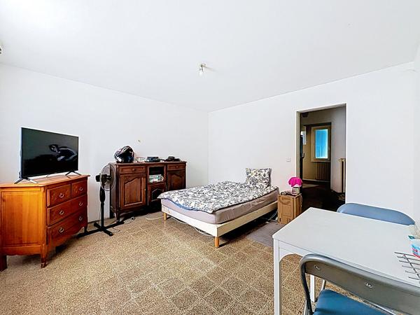 Appartement à rénover à Avignon 3 pièces 58m2 avec CAVE