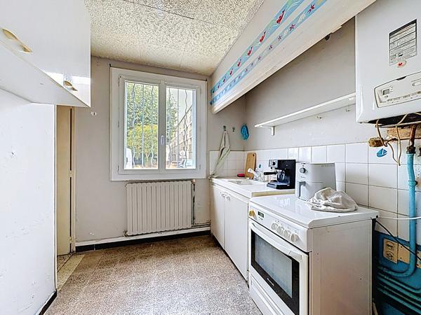 Appartement à rénover à Avignon 3 pièces 58m2 avec CAVE