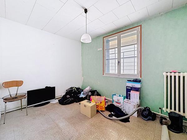 Appartement à rénover à Avignon 3 pièces 58m2 avec CAVE
