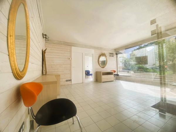 03200 VICHY - LOCAL COMMERCIAL-2 PIECES COEUR DE VILLE-