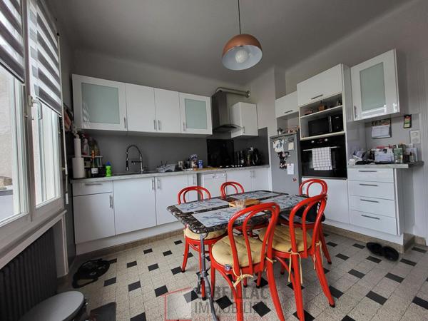 Maison 6 pièce(s) 4 chambre(s) 117 m²