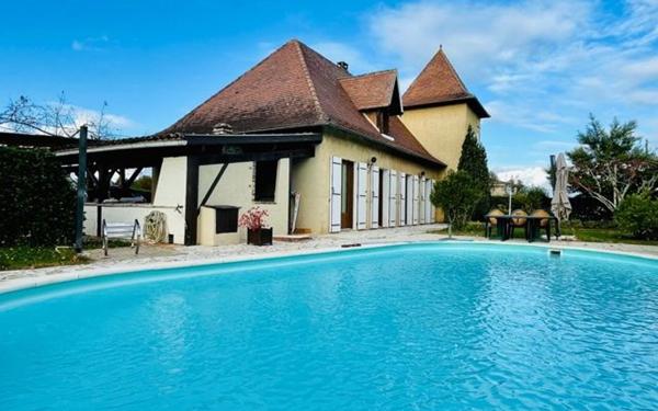 Maison à vendre    5 pièces •  La Force