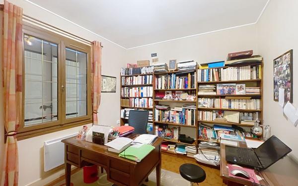 Maison à vendre    5 pièces •  La Force