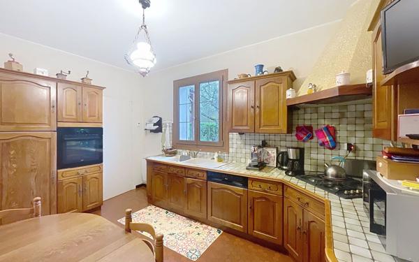 Maison à vendre    5 pièces •  La Force