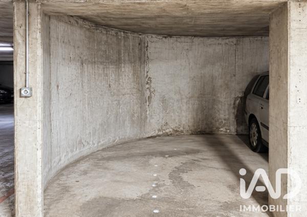 Parking à vendre 10 m² Paris 10