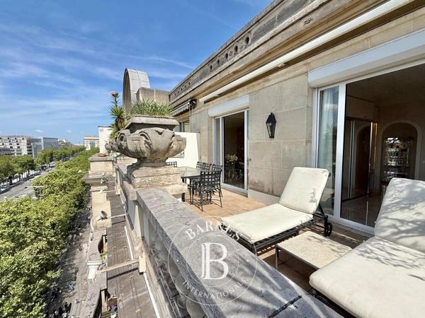 Paris 8ème, Appartement 1 Chambre -  52 m² à vendre