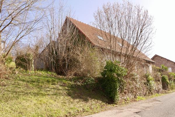 MAISON INDIVIDUELLE A RENOVER, SUR 19,70 ARES DE TERRAIN