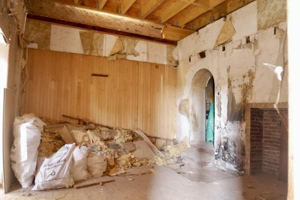 MAISON INDIVIDUELLE A RENOVER, SUR 19,70 ARES DE TERRAIN