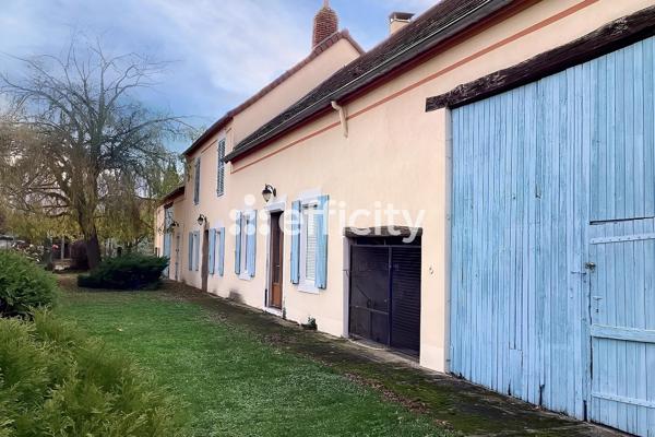 Maison 6 pièces - 215 m² Exclusivité efficity