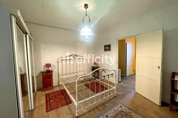 Maison 6 pièces - 215 m² Exclusivité efficity