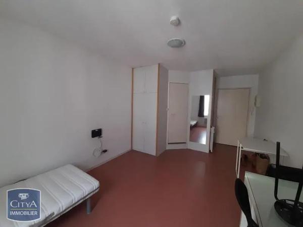 Appartement à louer 1 pièce 19.27m² Nîmes (30900)