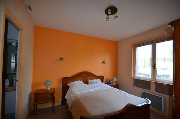 Maison Lentilly  4 chambres et 2  pièces d 'eau ! Fort potentiel