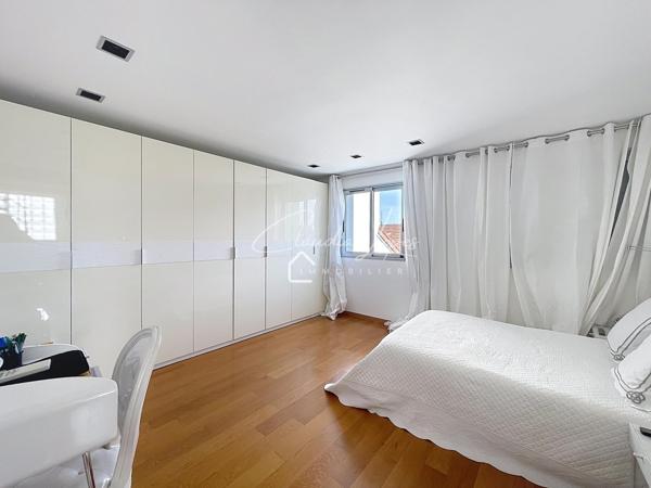 ENGHIEN-LES-BAINS – MAISON HAUT DE GAMME